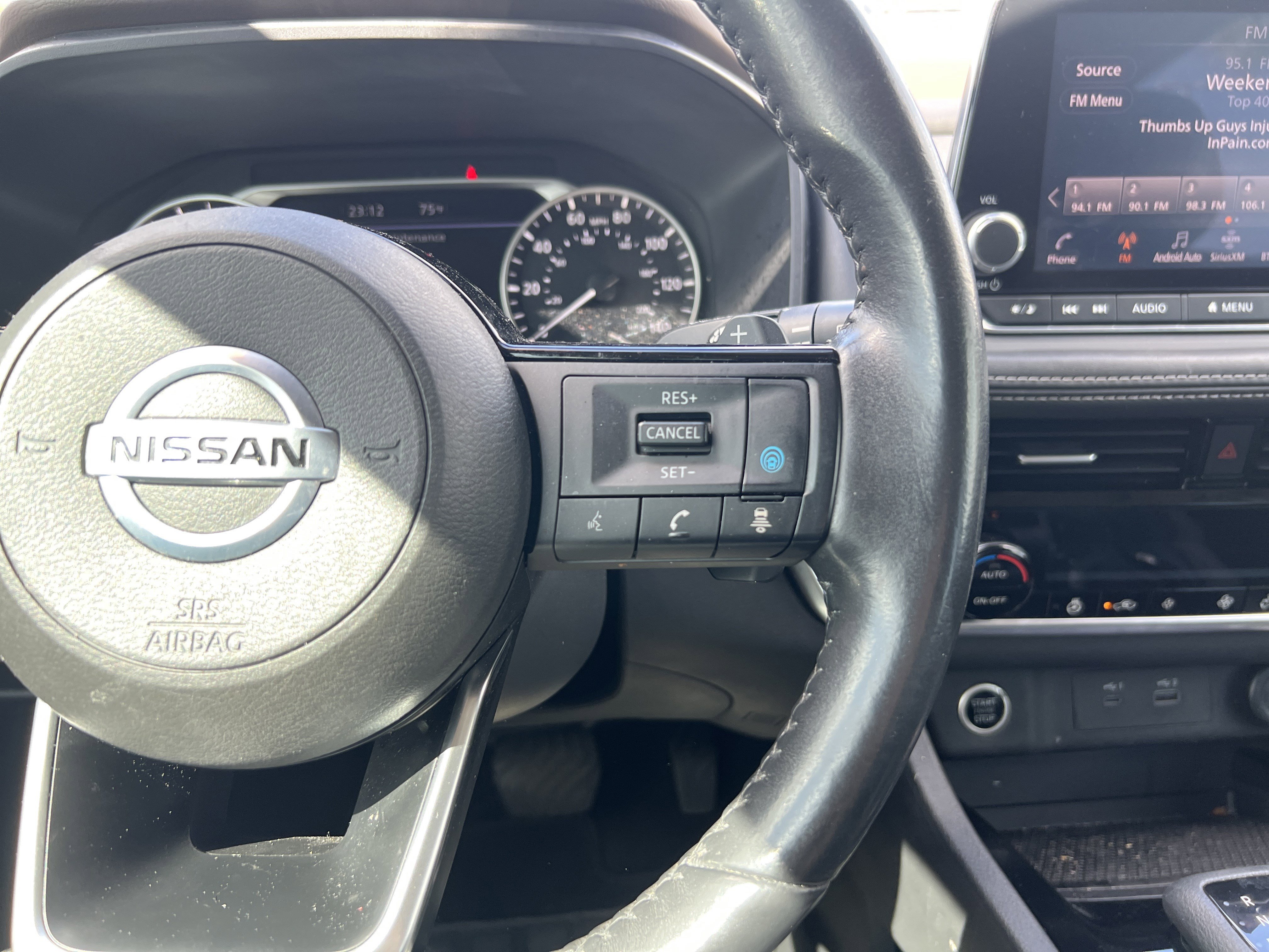 Used 2021 Nissan Rogue SV w/ Premium Package image 20