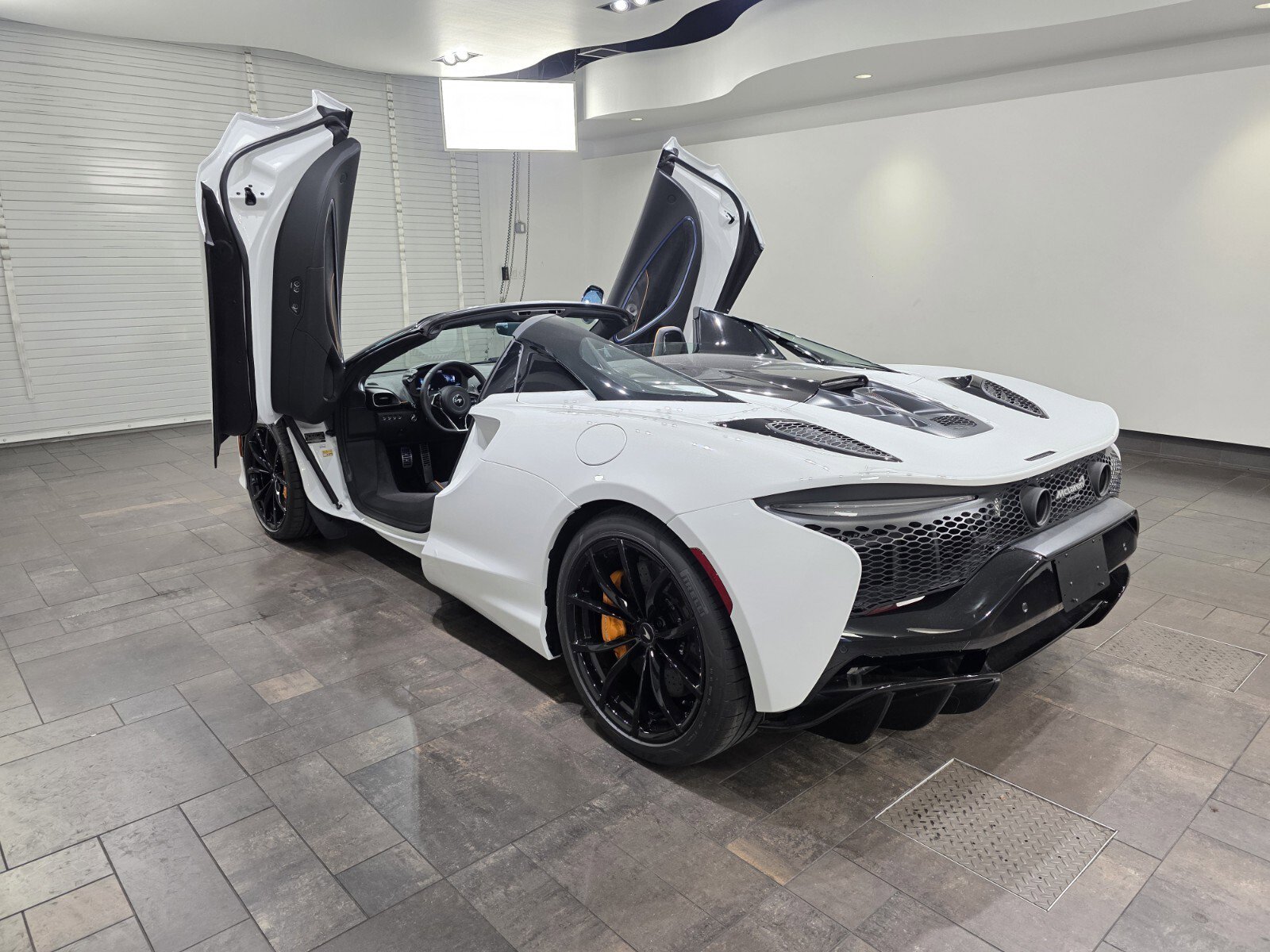 New 2026 McLaren Artura Spider image 28