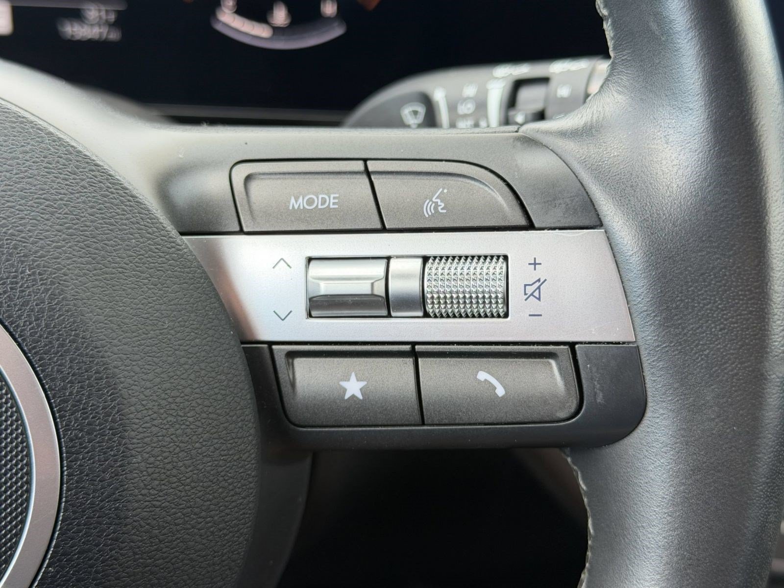 Used 2026 Hyundai Kona SEL Sport FWD image 19