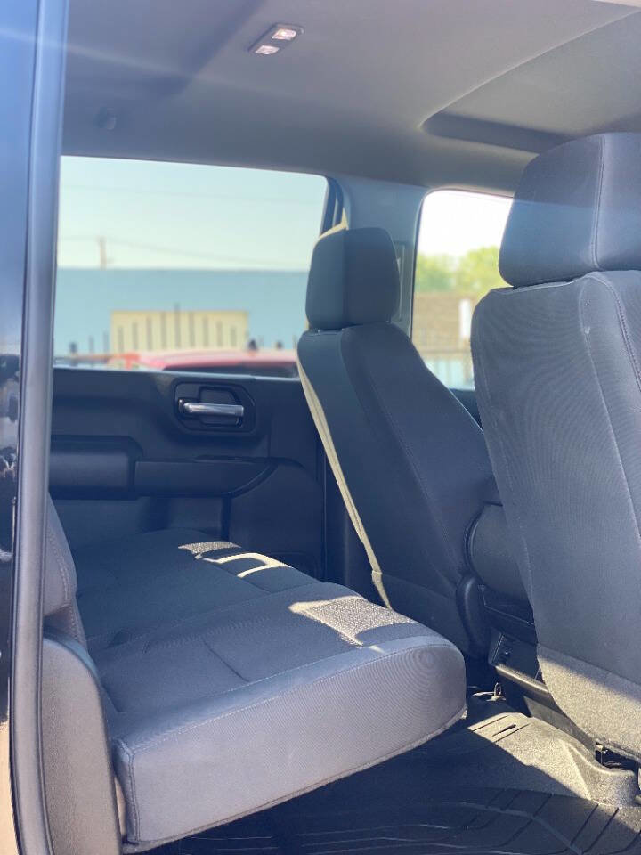 Used 2023 Chevrolet Silverado 2500 Custom w/ Custom Value Package image 20