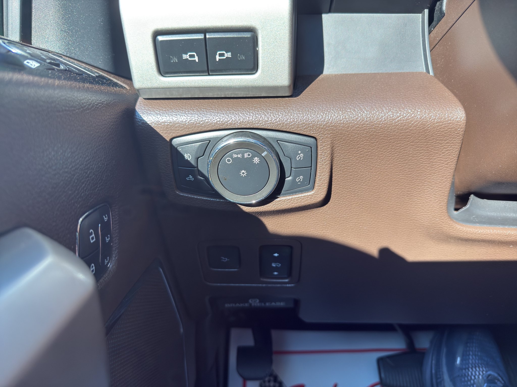 Used 2022 Ford F350 King Ranch w/ Chrome Package AWD/4WD image 15