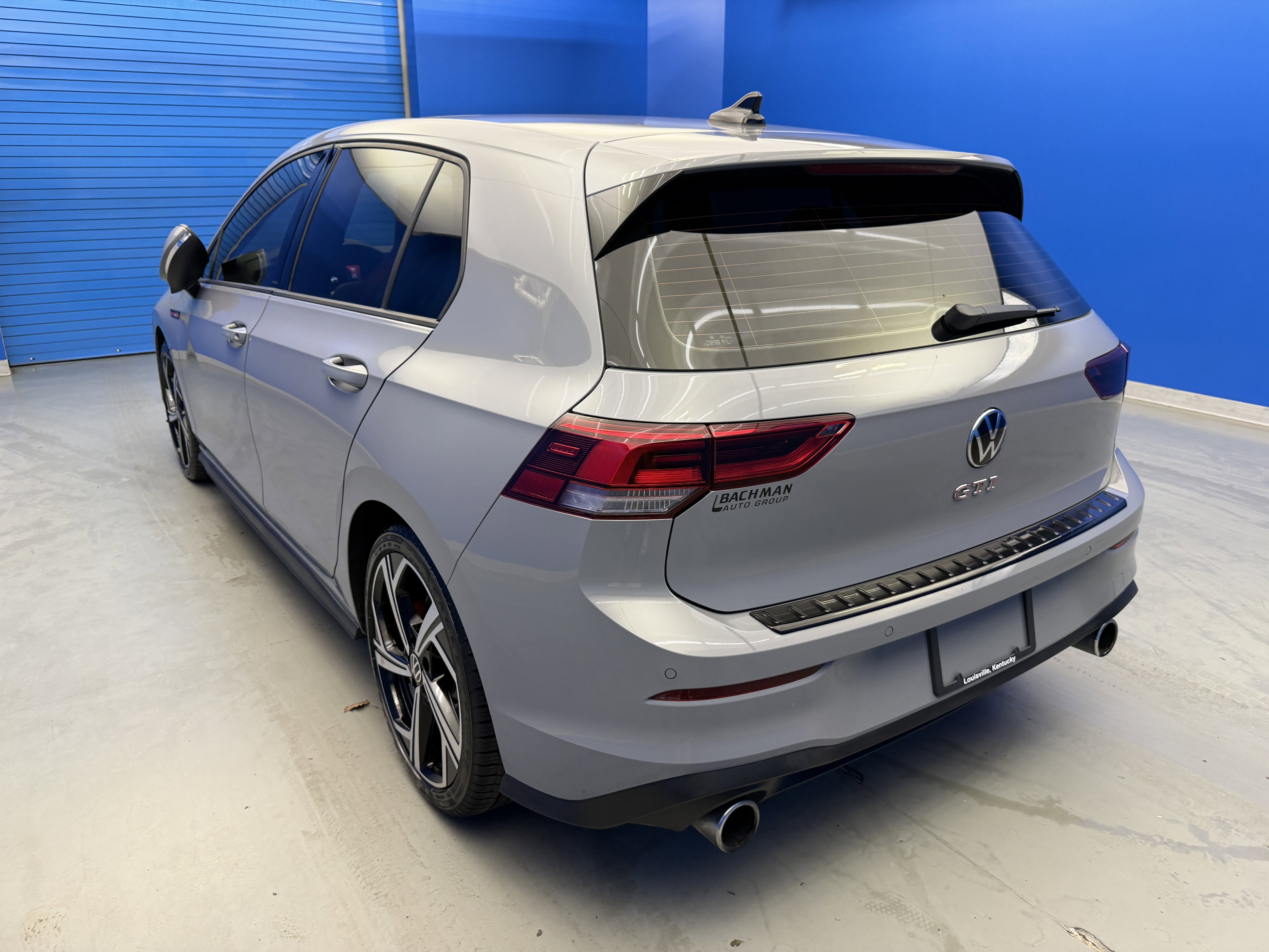 Used 2024 Volkswagen GTI SE FWD image 5