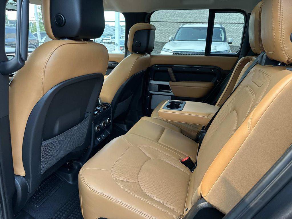 Used 2023 Land Rover Defender 130 First Edition AWD/4WD image 33