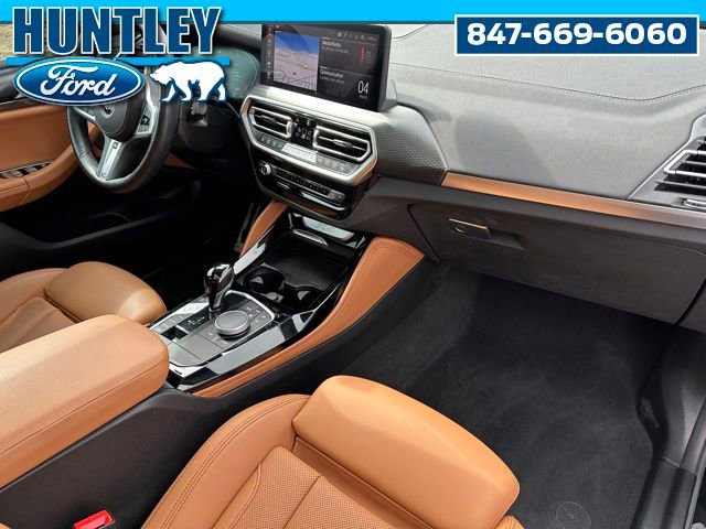 Used 2023 BMW X4 xDrive30i image 9
