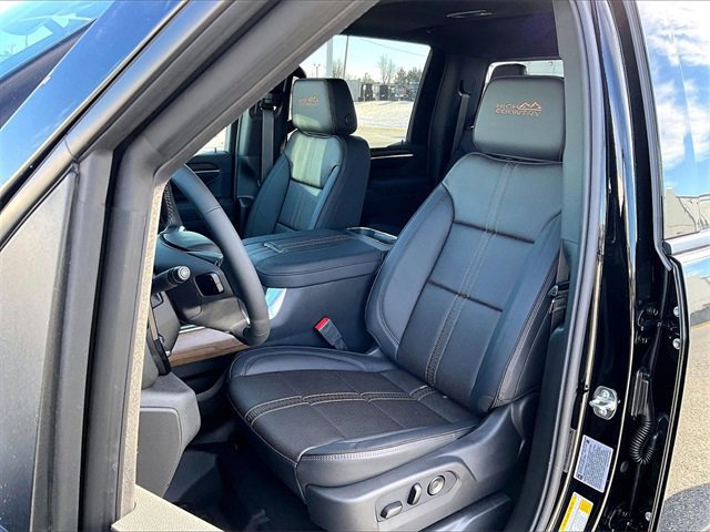 New 2026 Chevrolet Silverado 2500 High Country w/ Midnight Edition image 9