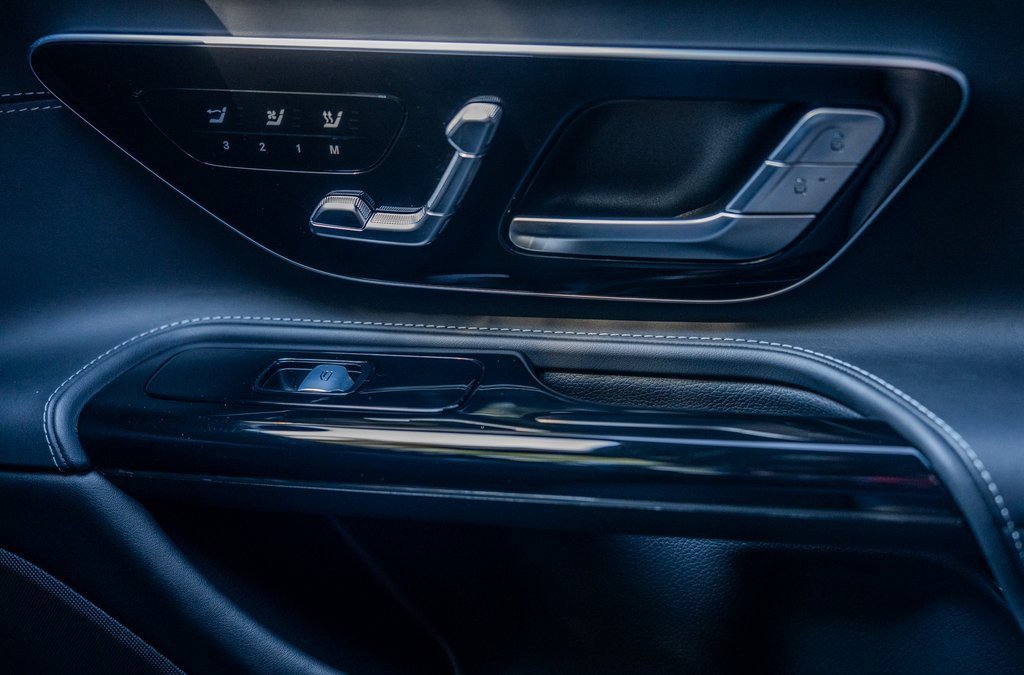 Used 2022 Mercedes-Benz SL 55 AMG 4MATIC image 15