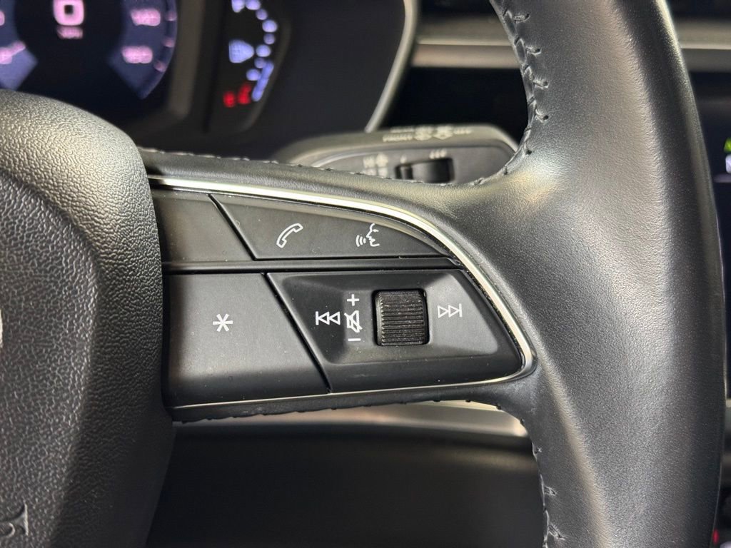 Used 2020 Audi Q3 2.0T Premium w/ Convenience Package image 36