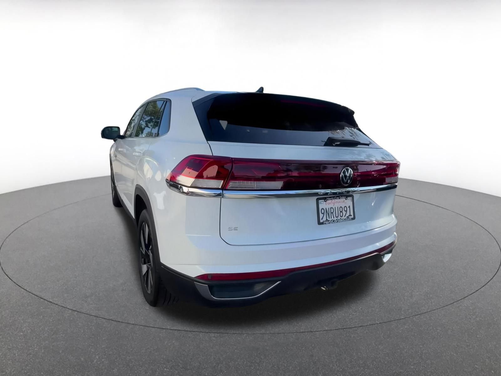 Used 2025 Volkswagen Atlas Cross Sport SE image 11