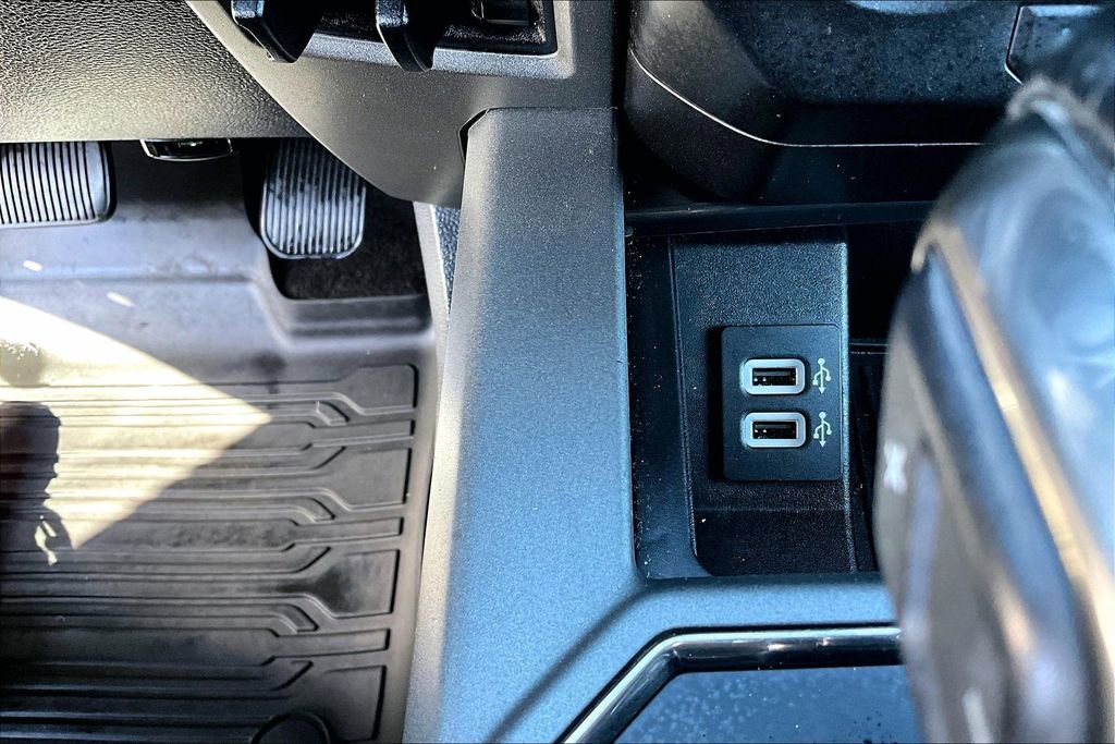 Used 2019 Ford F150 Raptor w/ Equipment Group 802A Luxury AWD/4WD image 12