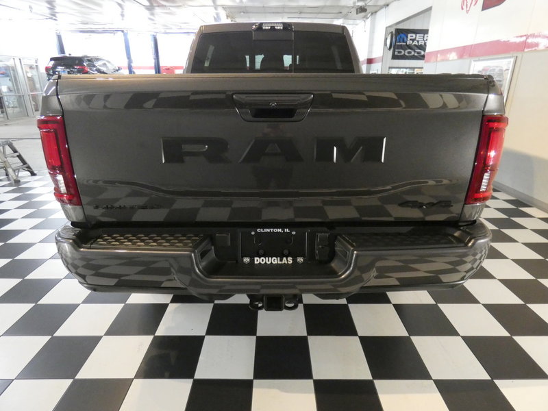 Used 2025 RAM 3500 Limited image 5