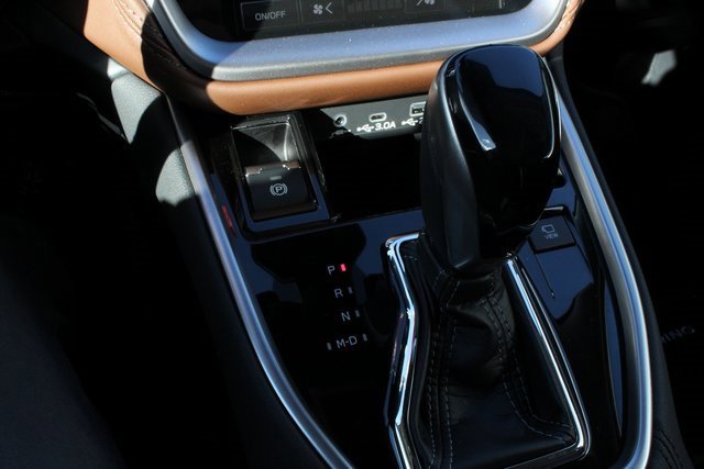 New 2025 Subaru Outback Touring XT image 16