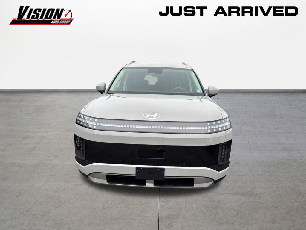 New 2026 Hyundai Ioniq 9 SE image 2