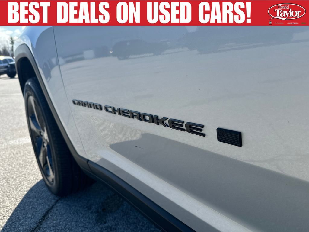 Used 2024 Jeep Grand Cherokee Altitude AWD/4WD image 45