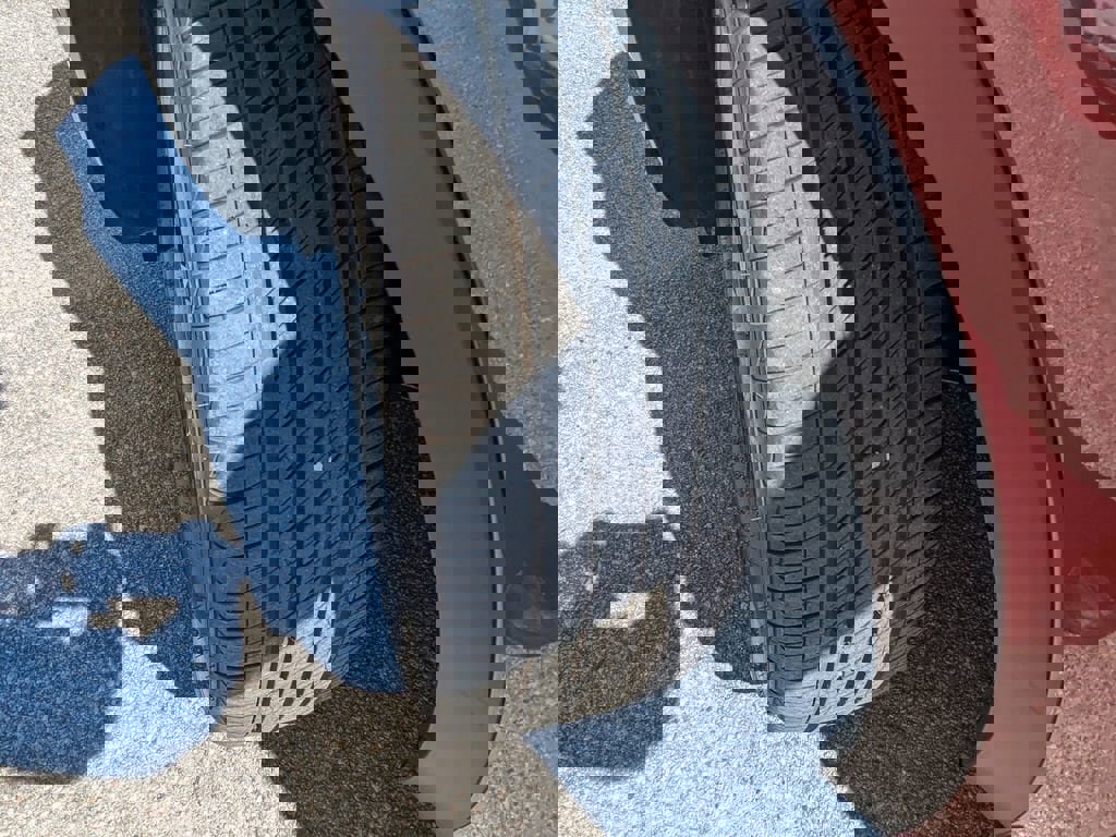 Certified 2025 Kia Sorento S image 32