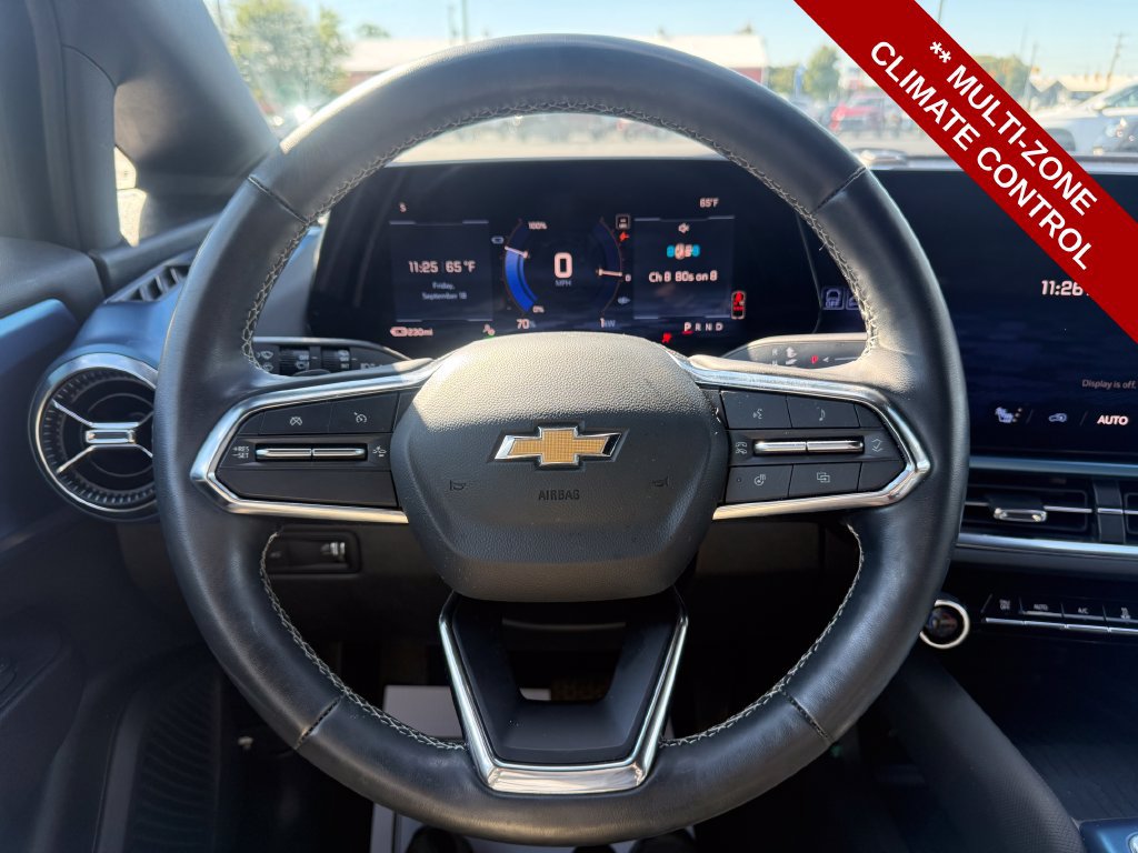 Used 2024 Chevrolet Equinox EV LT FWD image 16