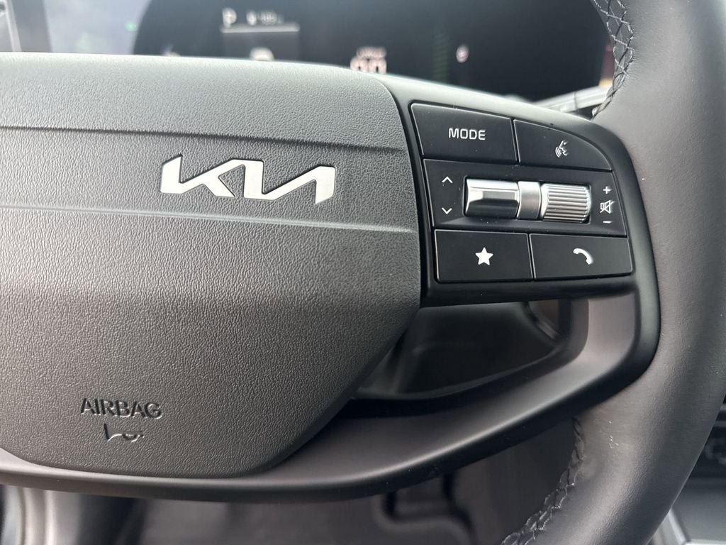 New 2026 Kia Sportage LX FWD image 17