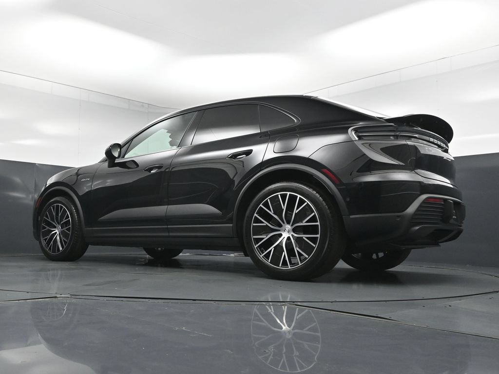 New 2026 Porsche Macan 4 Electric AWD/4WD image 24