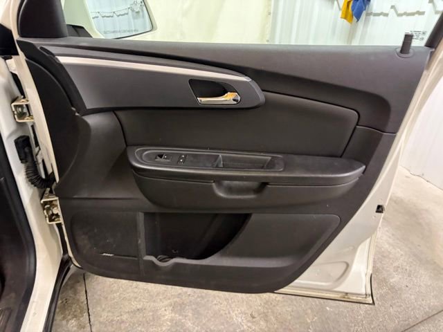 Used 2012 Chevrolet Traverse LT FWD image 26