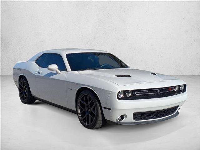 Used 2018 Dodge Challenger R/T w/ Performance Handling Group video 3