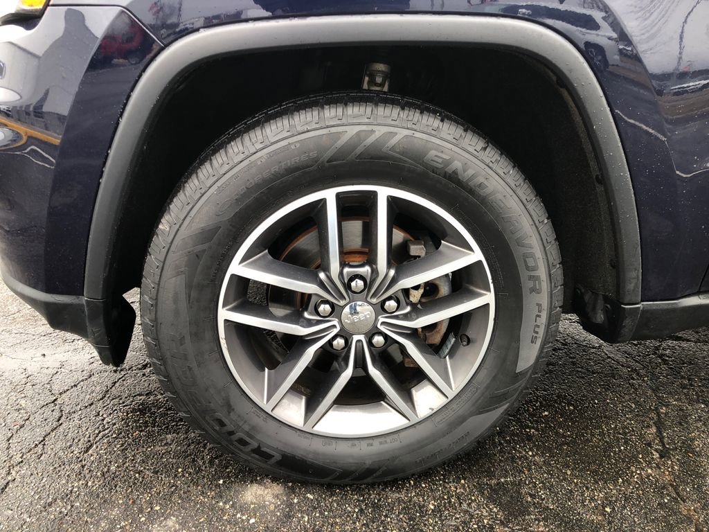 Used 2018 Jeep Grand Cherokee Limited AWD/4WD image 14