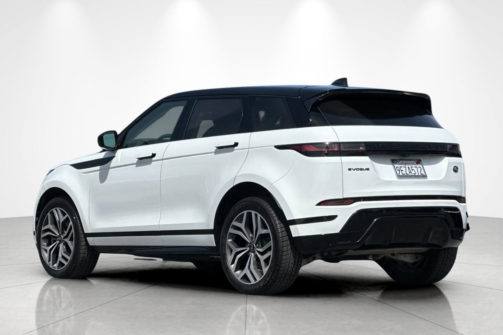 Used 2023 Land Rover Range Rover Evoque R-Dynamic S image 4