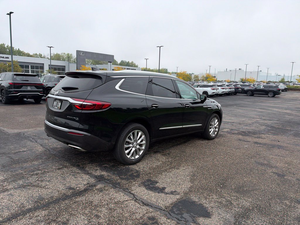 Used 2018 Buick Enclave Premium w/ Experience Buick Package AWD/4WD image 30