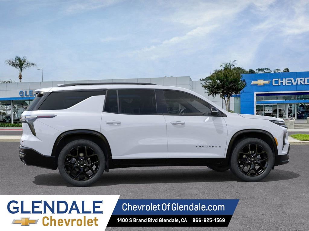 New 2026 Chevrolet Traverse RS w/ LPO, Floor Liner Package image 5