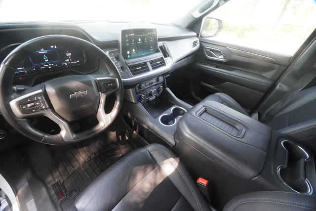 Used 2022 Chevrolet Suburban Z71 w/ Z71 Off-Road Package AWD/4WD image 21
