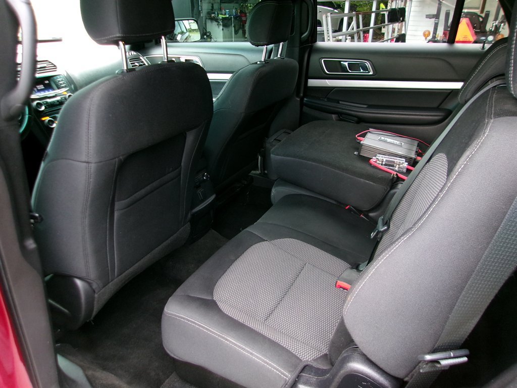 Used 2017 Ford Explorer XLT AWD/4WD image 15