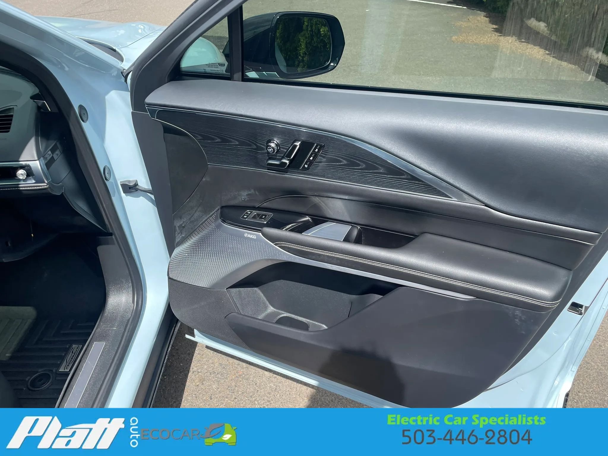 Used 2024 Cadillac Lyriq Sport AWD/4WD image 53