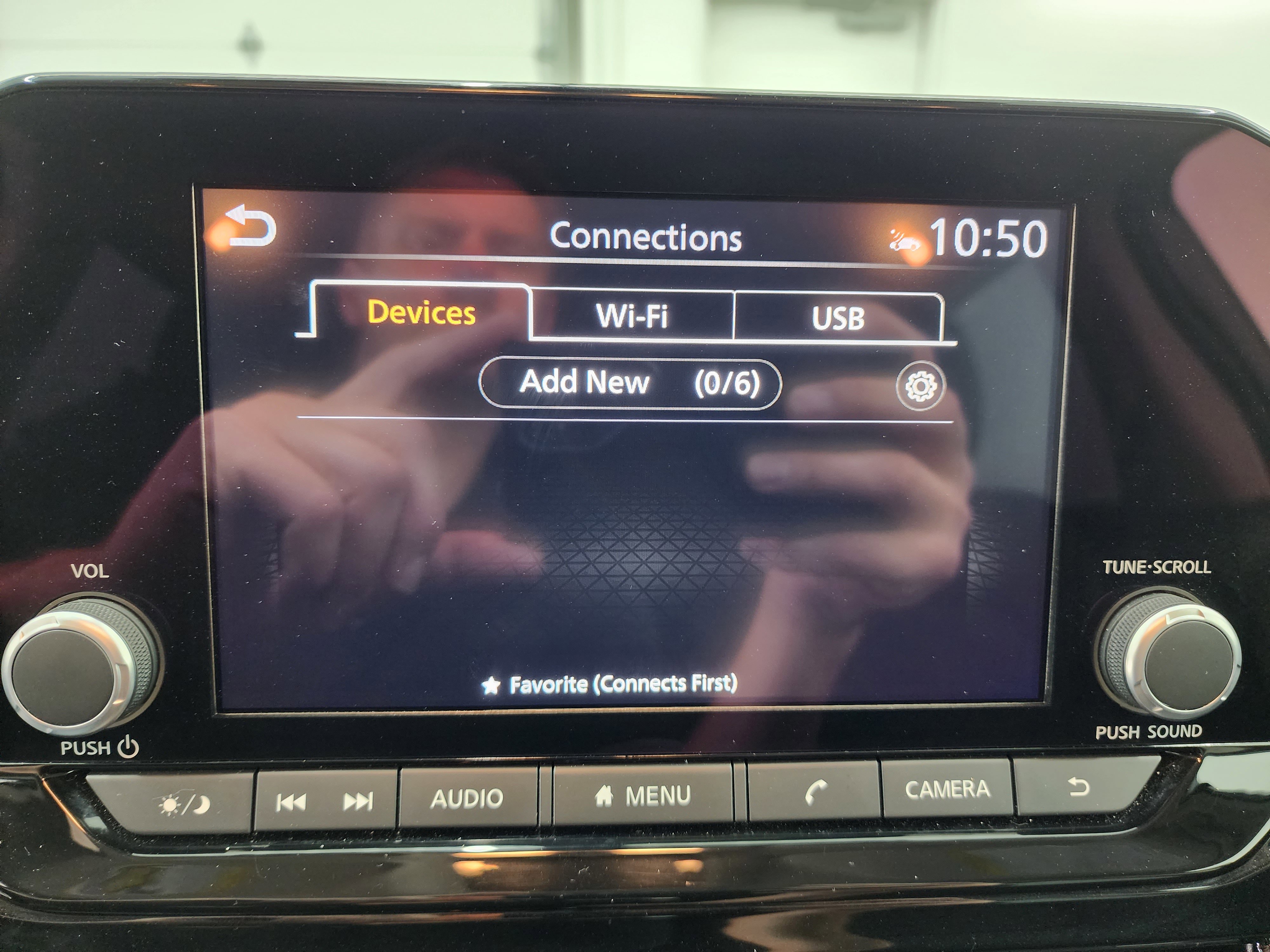 Used 2025 Nissan Pathfinder SV image 46