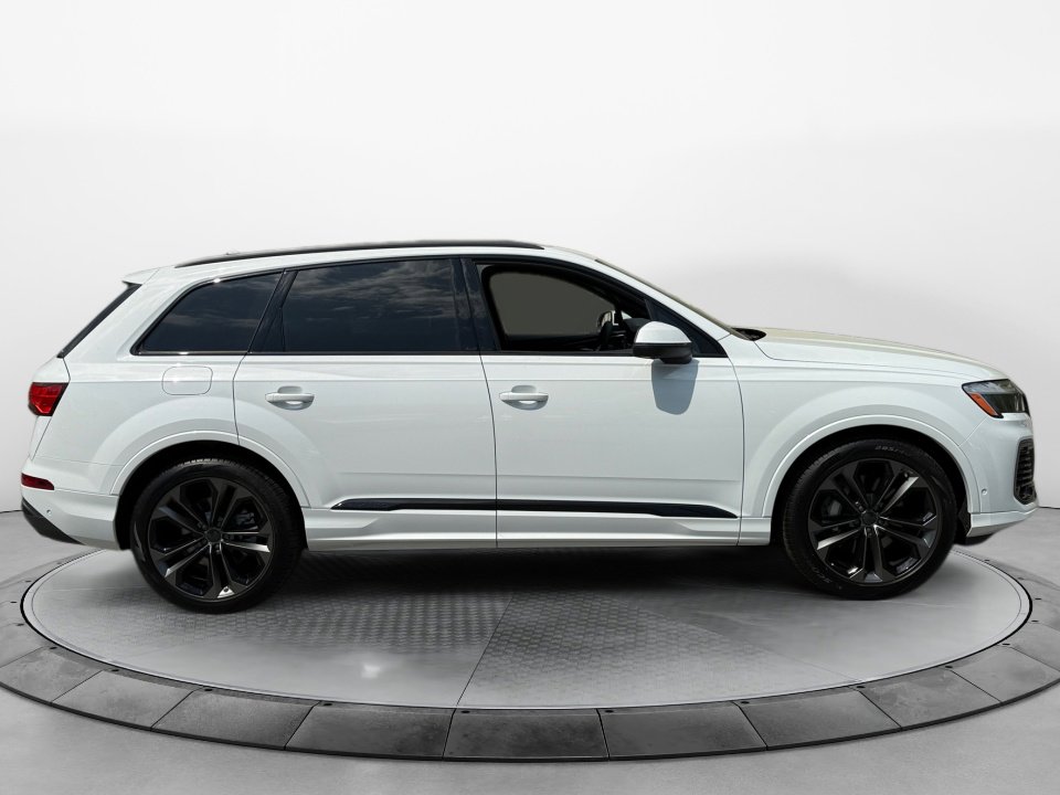 New 2026 Audi Q7 3.0T Premium Plus AWD/4WD image 8