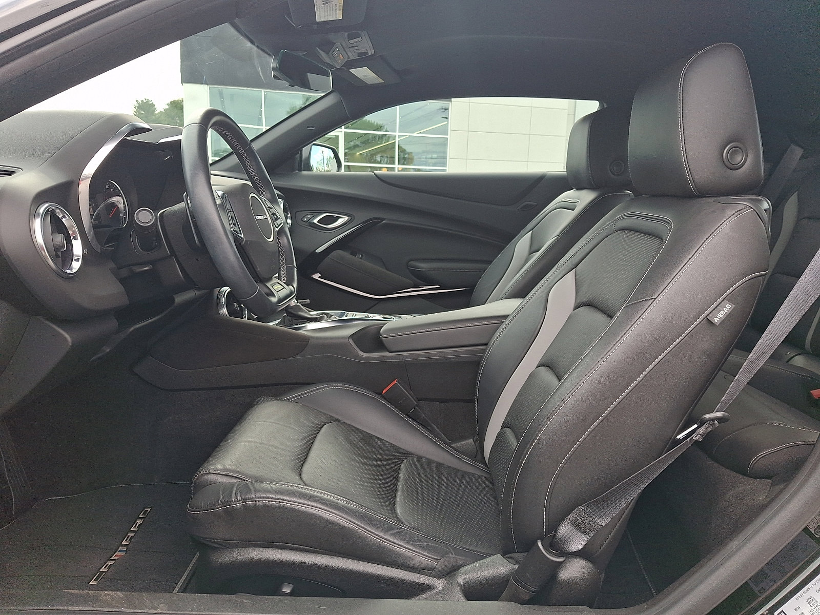 Used 2021 Chevrolet Camaro LT RWD image 12