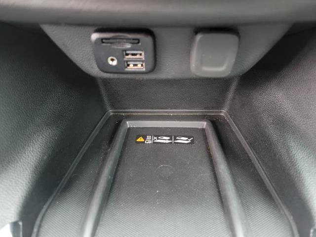 Used 2023 Chevrolet Traverse RS image 30