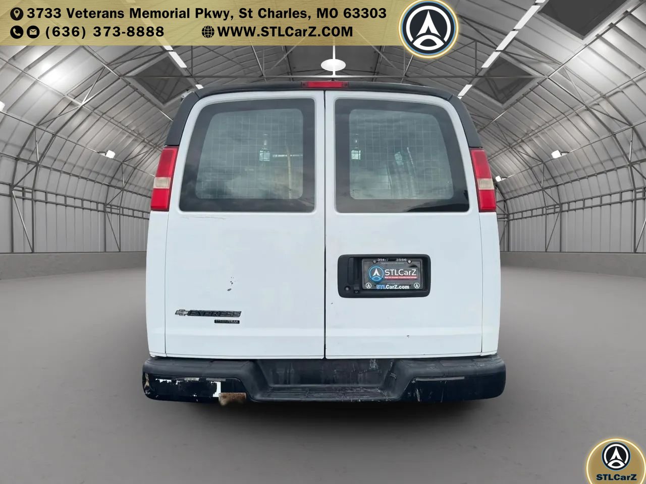 Used 2015 Chevrolet Express 2500 RWD image 4