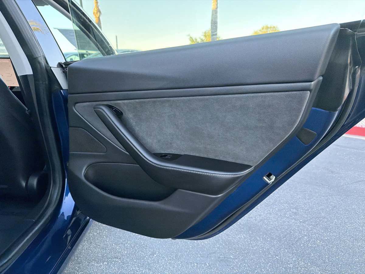 Used 2018 Tesla Model 3 Long Range image 28