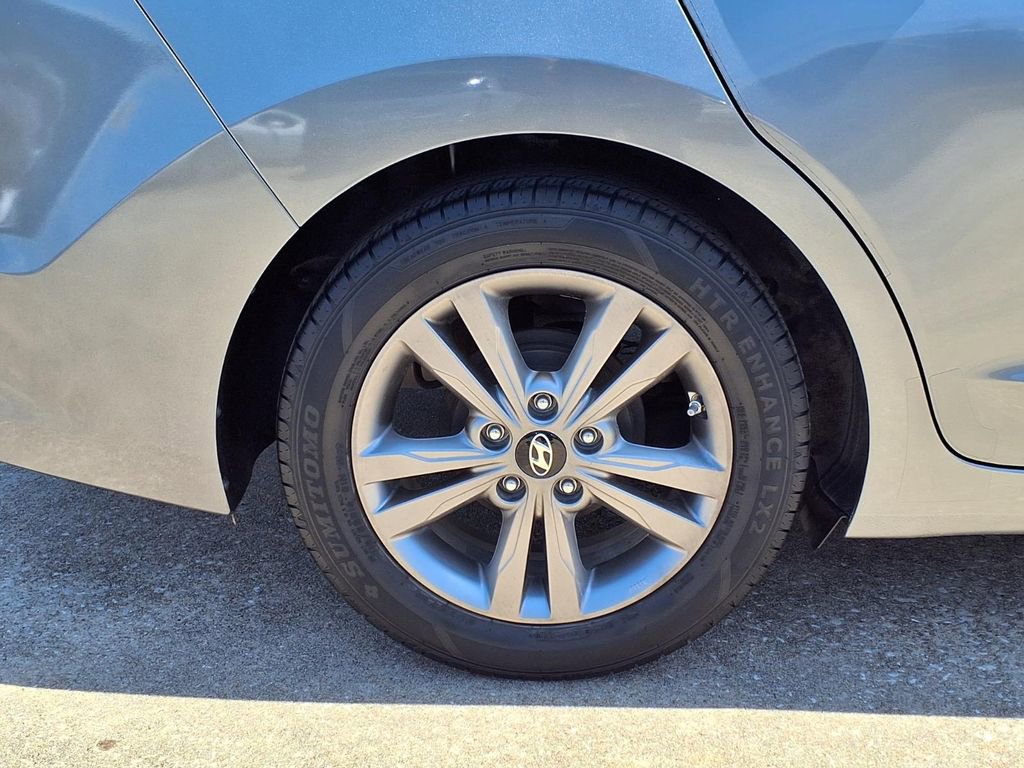 Used 2017 Hyundai Elantra SE FWD image 9