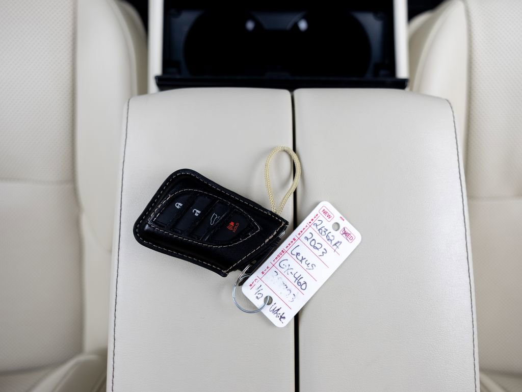 Used 2023 Lexus GX 460 Premium image 37