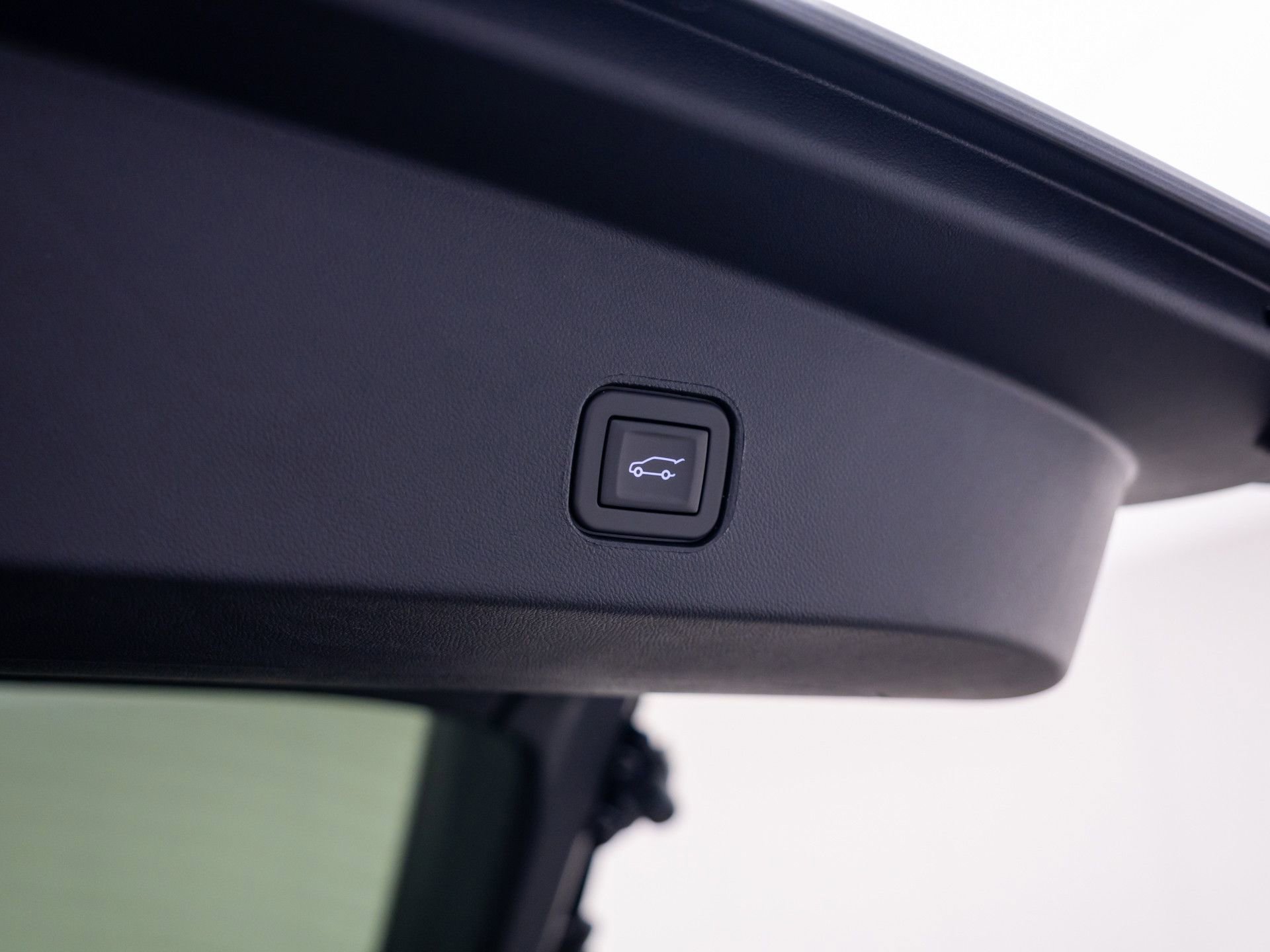 New 2026 Cadillac Lyriq V w/ LPO, Floor Liner Package AWD/4WD image 42