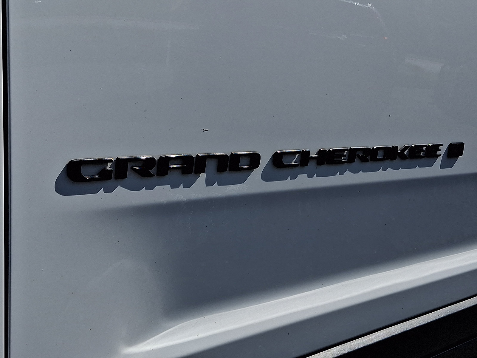 Used 2023 Jeep Grand Cherokee Altitude AWD/4WD image 30