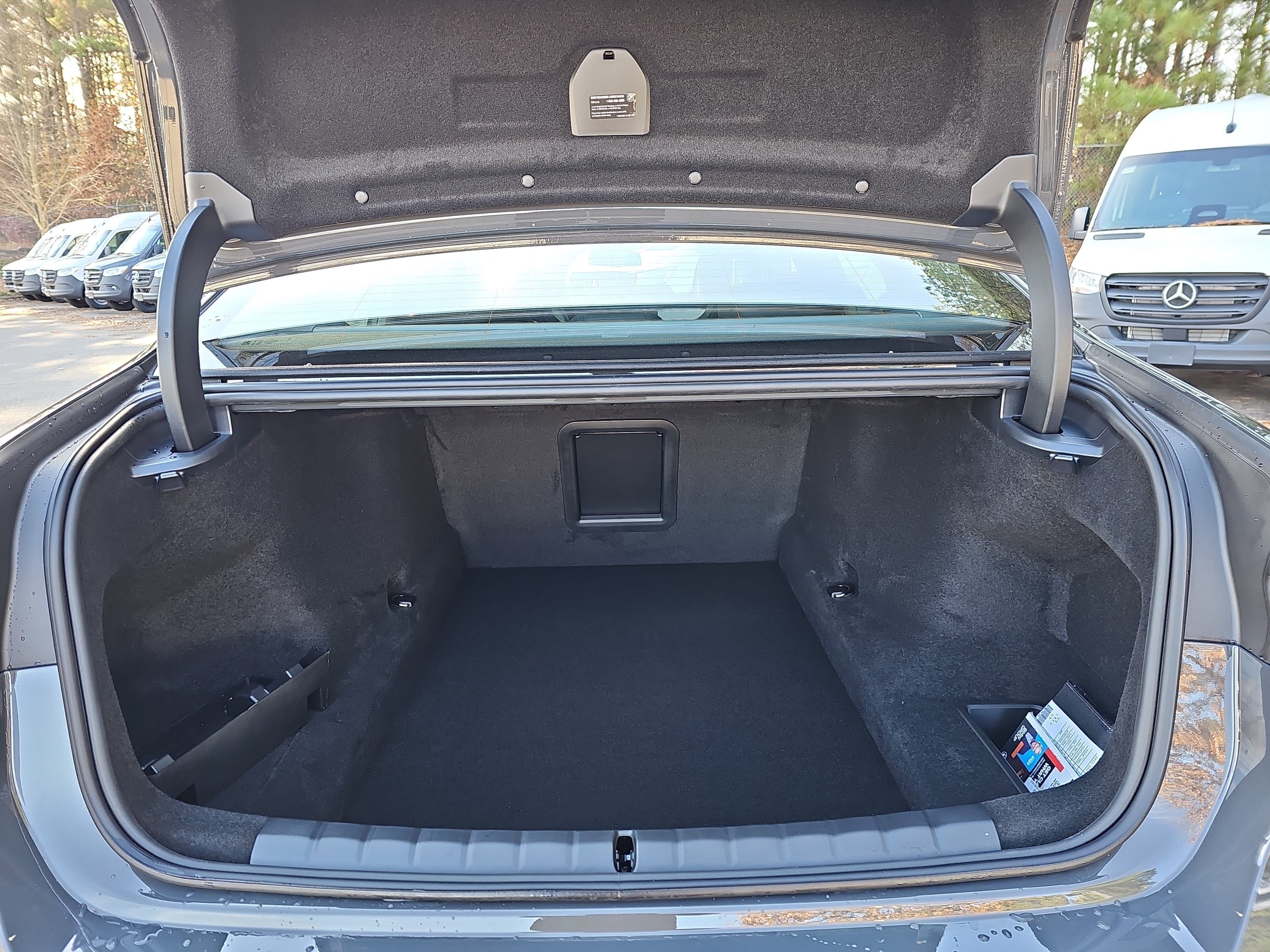 New 2026 BMW 740i image 14