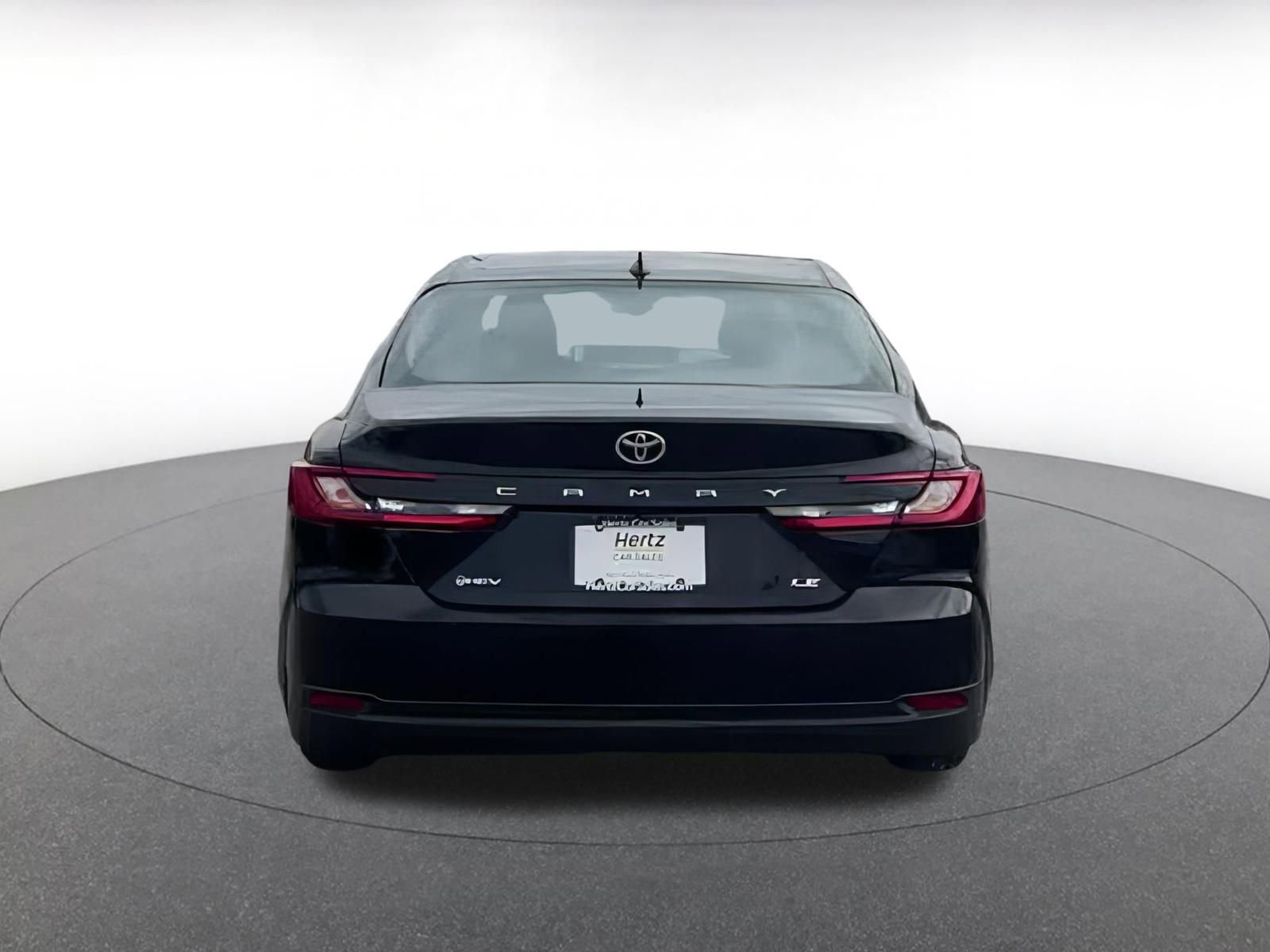 Used 2025 Toyota Camry LE image 11