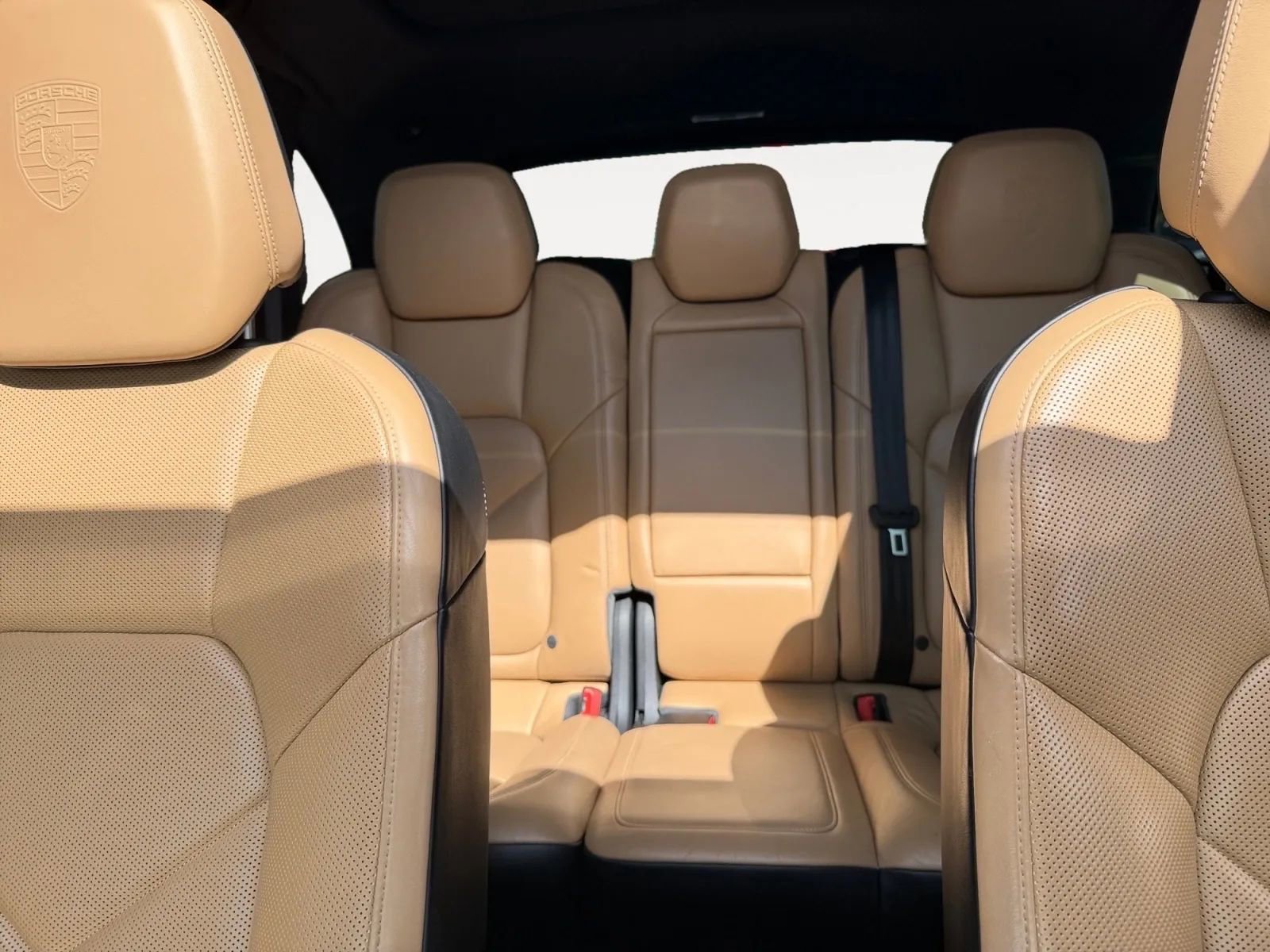 Used 2016 Porsche Cayenne S w/ Premium Package image 13