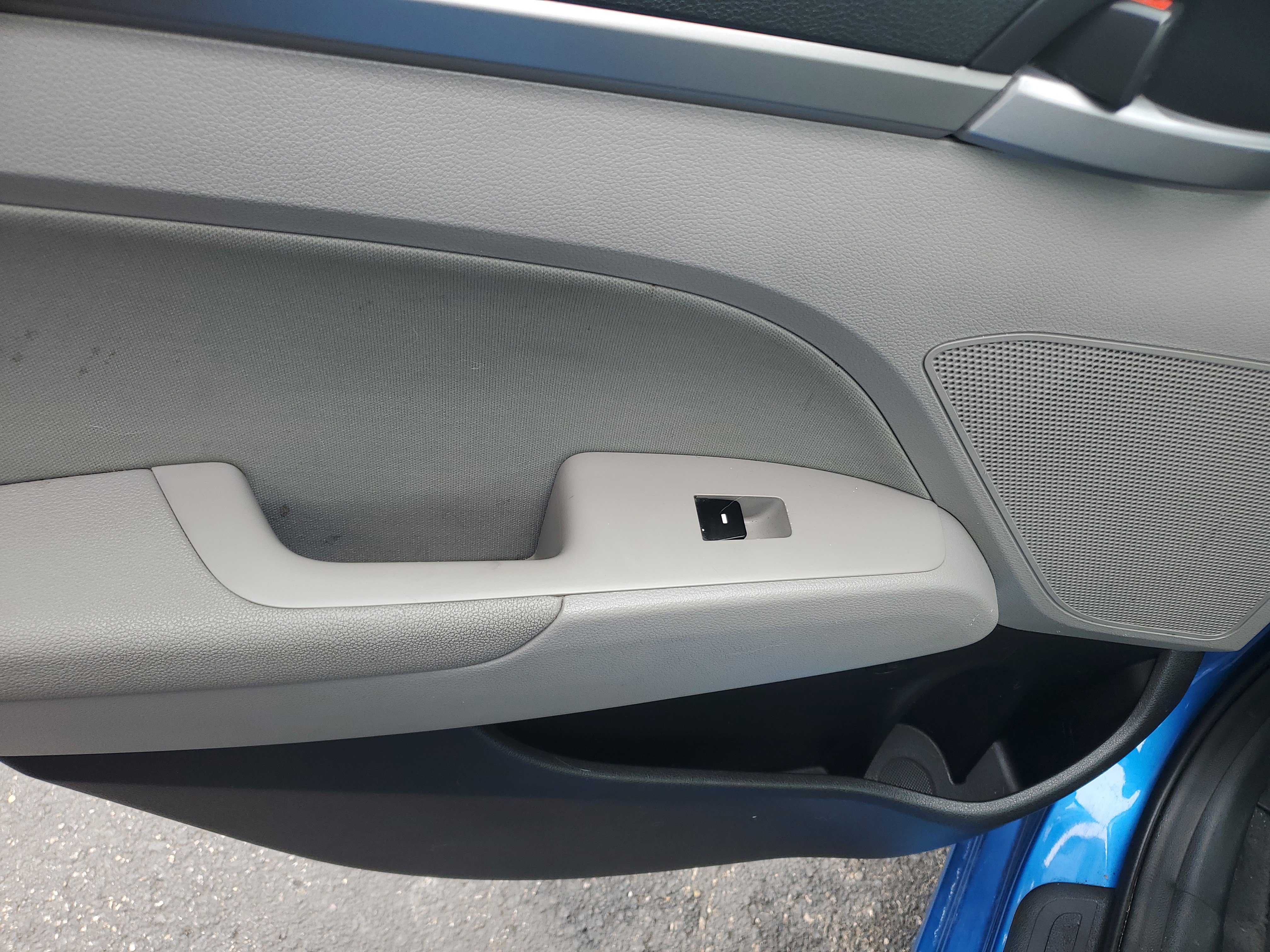 Used 2017 Hyundai Elantra SE w/ SE A/T Tech Package 03 image 30