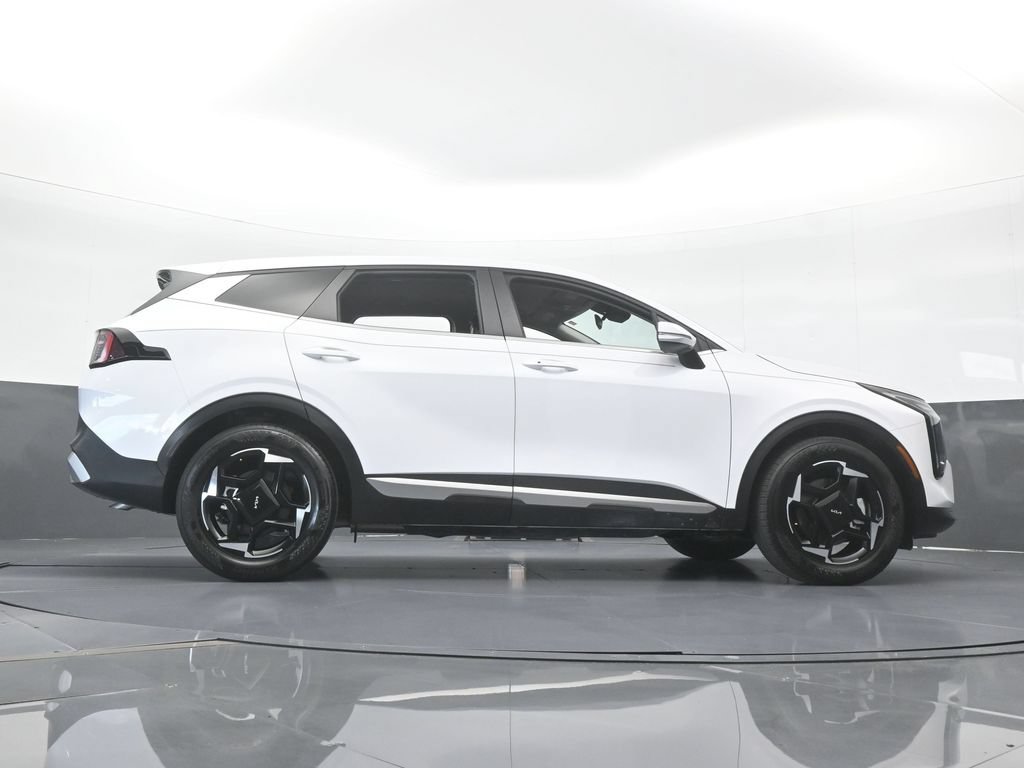 Used 2026 Kia Sportage EX FWD image 63