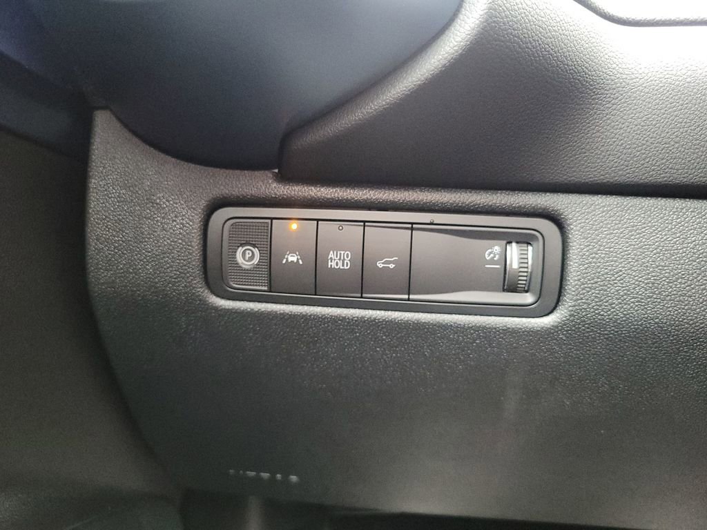 New 2026 Chevrolet Equinox EV LT image 17