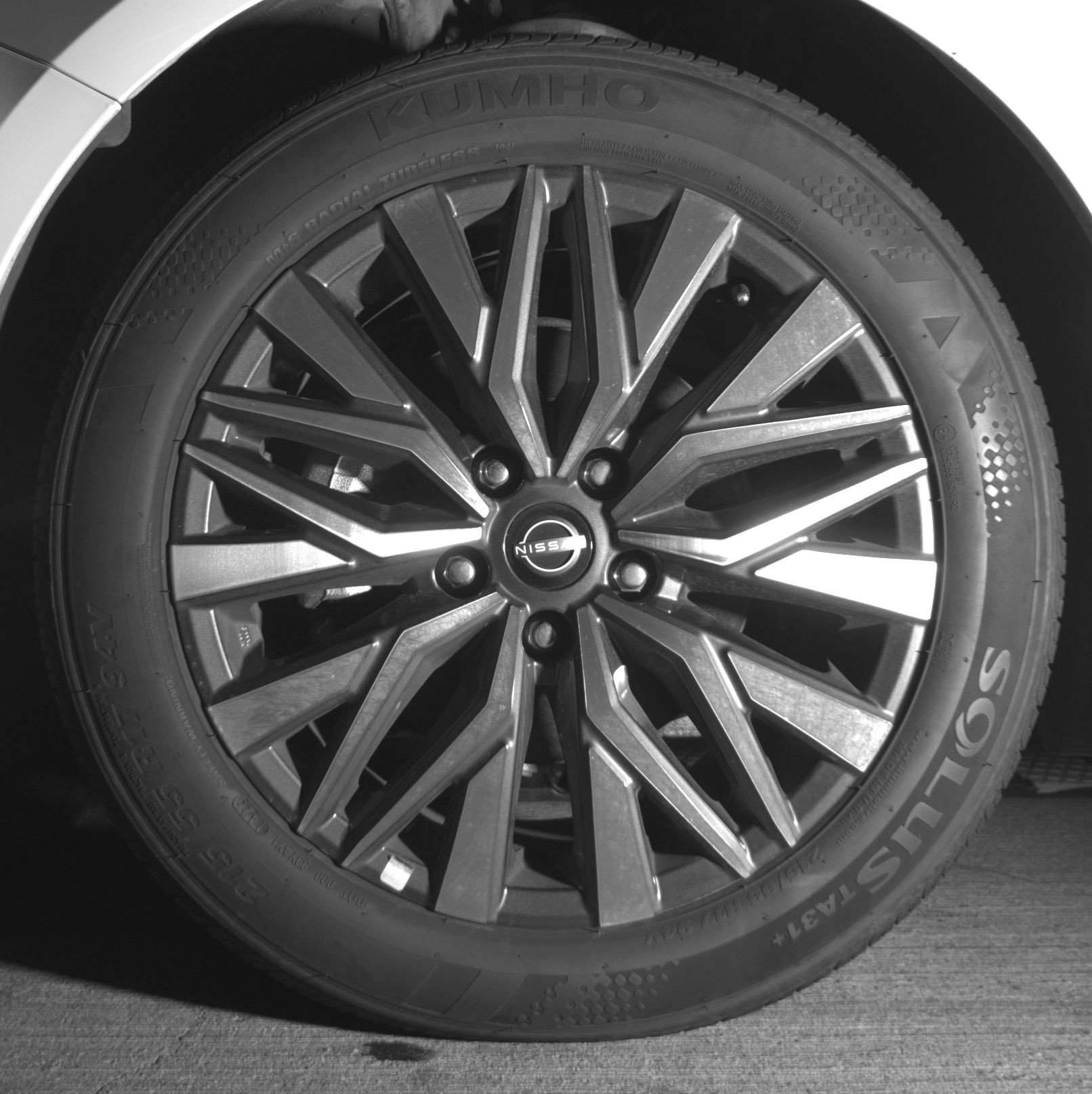 Used 2025 Nissan Altima 2.5 SV image 12