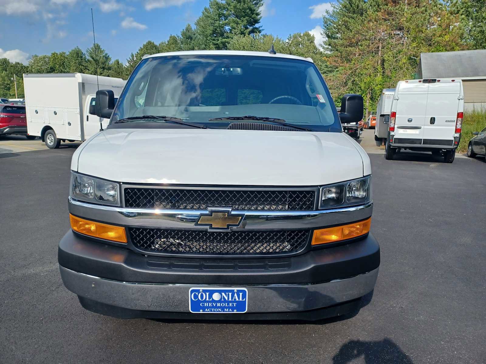 Used 2025 Chevrolet Express 3500 LS w/ Chrome Appearance Package RWD image 18
