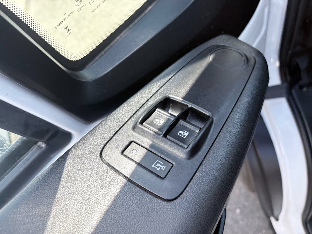 Used 2023 RAM ProMaster 2500 FWD image 30