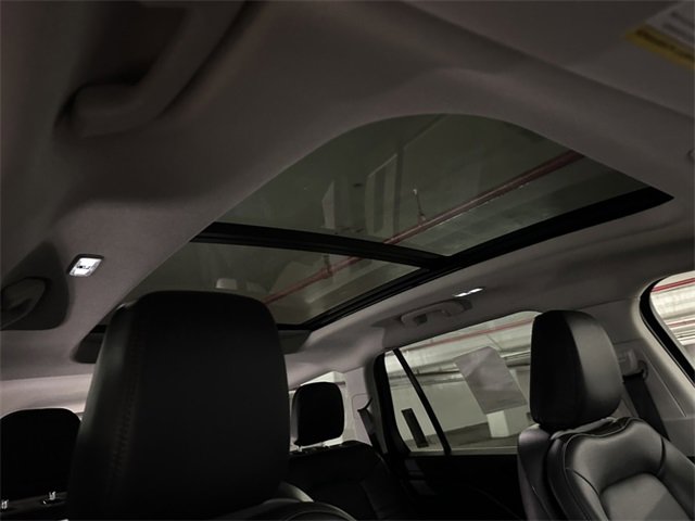 Used 2025 Lincoln Aviator AWD w/ Equipment Group 101A image 13